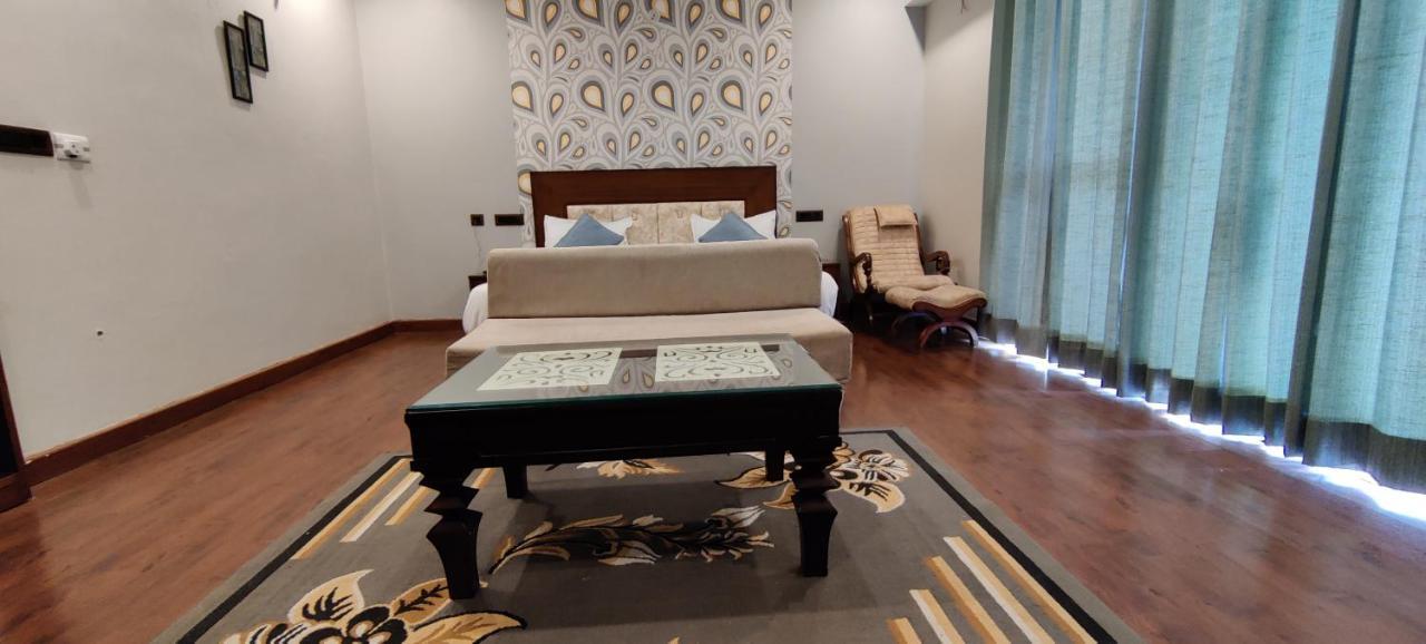 Dreamcatcher Boutique Hotels Bhīm Tāl Buitenkant foto